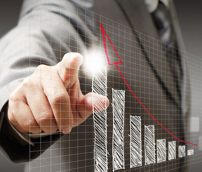 Podnikatelsky plan je podrobná mapa, ktorá nápadne zvýrazňuje všetky fázy podnikateľskej cesty, od založenia podniku až po jeho rast a expanziu.